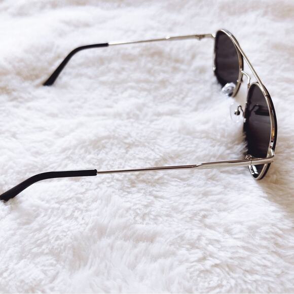 Leo Silver Polarized Sunglasses - Picture 13 of 15